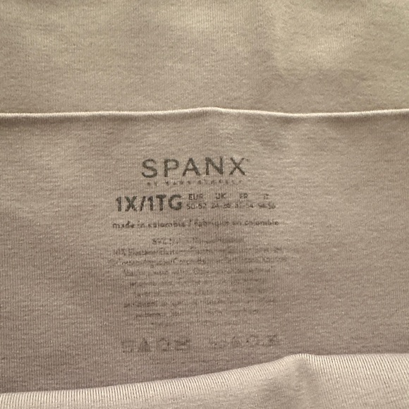 SPANX SPANXshape™ ExtraOrdinary
Brief 1X - 7 Pairs - Picture 3 of 3